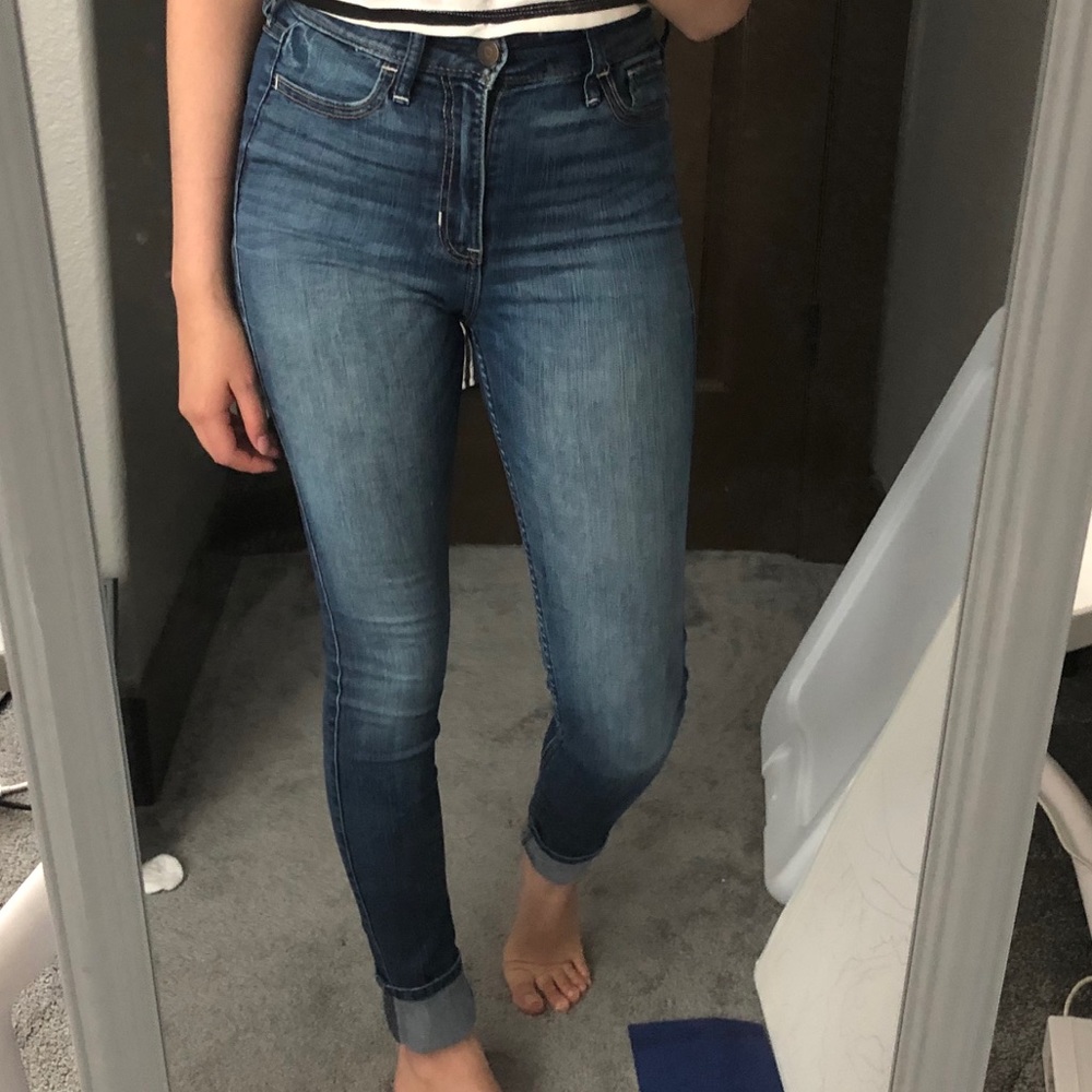 Hollister Super Skinny High Rise!